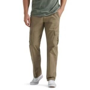 G. H. BASS & Co cargo pants khakis